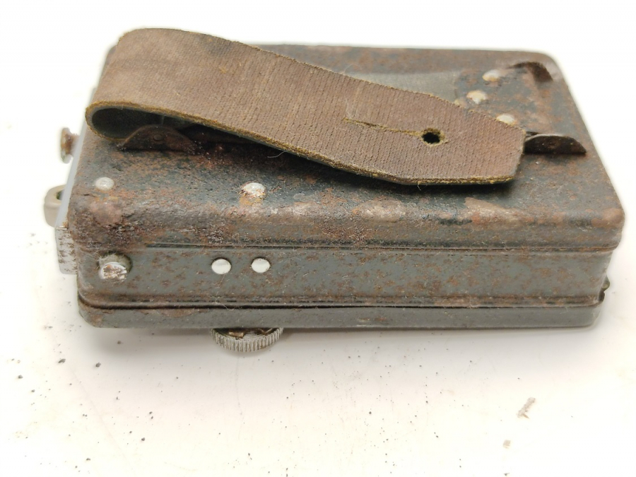 T DAMGALI RENKİ CAMLARI MEKANİK OLARAK DEİŞEN BATARYALI TREN YOL İŞARET FENERİ