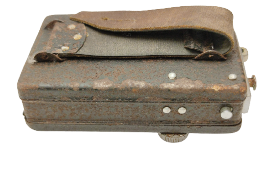 T DAMGALI RENKİ CAMLARI MEKANİK OLARAK DEİŞEN BATARYALI TREN YOL İŞARET FENERİ