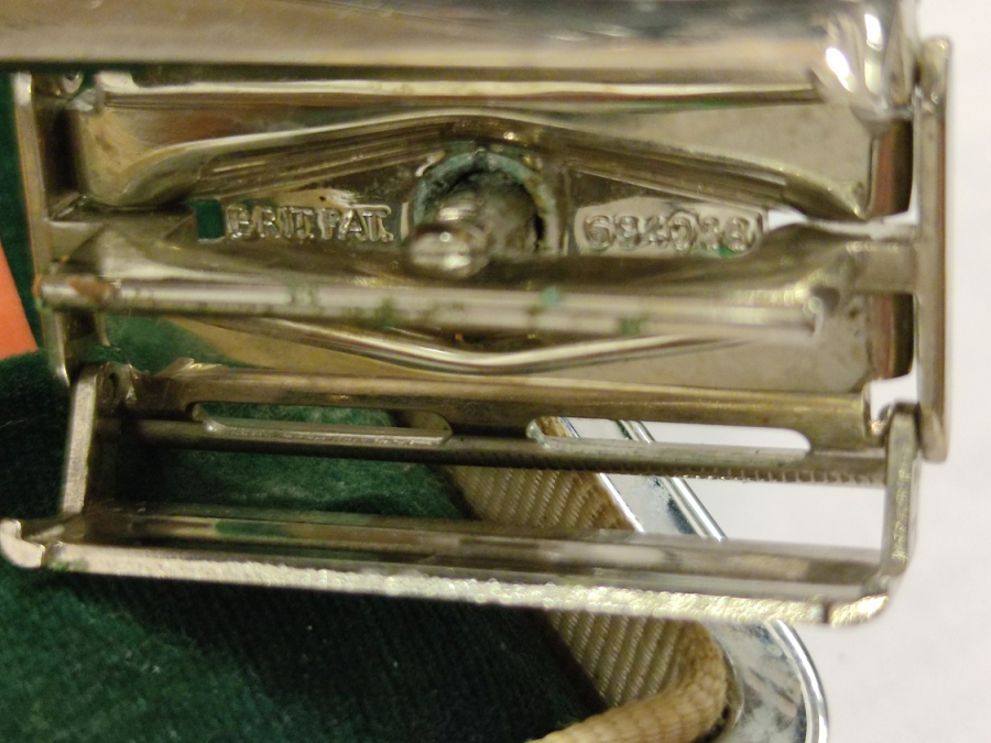 İNGİLİZ GILETTE SAFETY RAZOR MEFISTO MARKA ORİJİNAL KUTULU İŞLEMELİ TIRAŞ MAKİNESİ