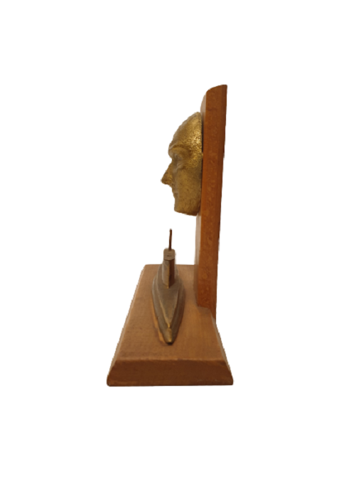 BRONZ DÖKÜM MALZEME MUSTAFA KEMAL ATATÜRK VE YAVUZ DENİZ ALTI BÜSTÜ KAİDELİ