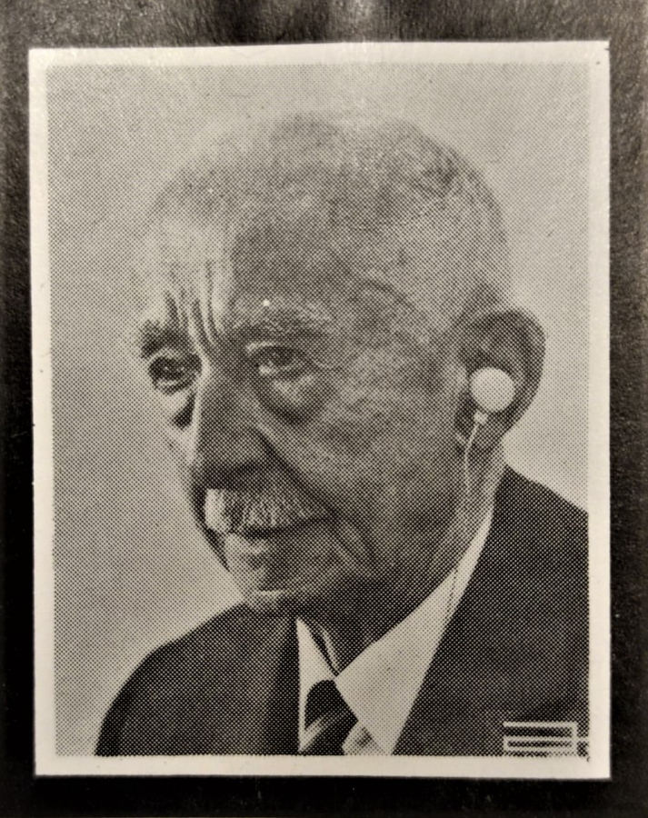 ATATÜRK ÜN SİLAH ARKADAŞI 1884-1973 İSMET İNÖNÜ NUN DEFİM MERASİMİNDE KATILIMCILARA TAKILAN YAKA RÖZETİ 