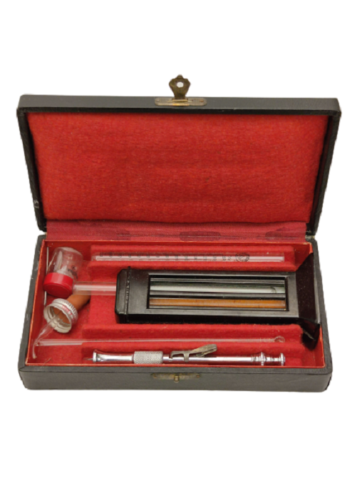 1950 FARBSTAB-HAEMOMETER OKA  ÜZERİ YAZILI ORJİNAL KUTUSUNDA KAN TEST CİHAZI 