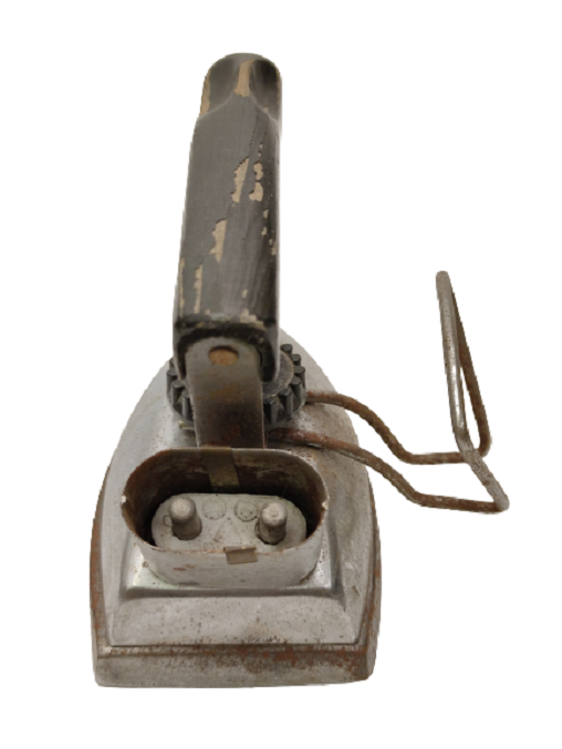 ELEKTİRİKLİ METAL ORTA BOY AHŞAP SAPLI ÜTÜ