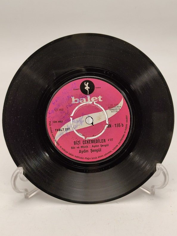 AYDIN ŞENGÜL SENİN YANINDA ÖLSEM-BİZİ ÇEKEMEDİLER 45 LİK PLAK
