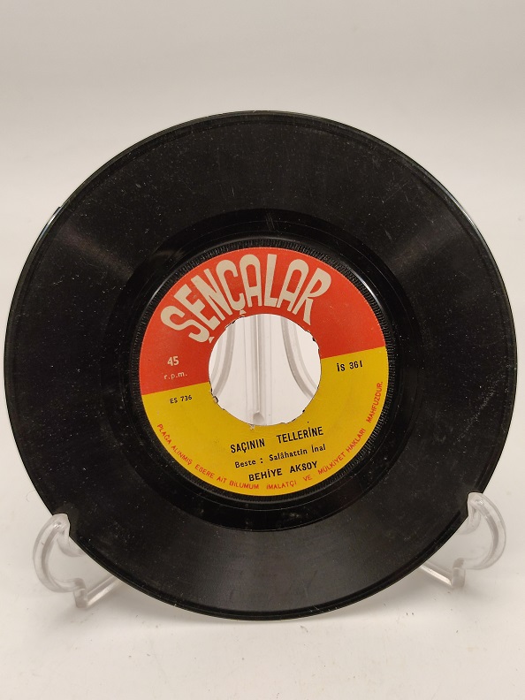 BEHİYE AKSOY DİNECEK SANMA BİRGÜN-SAÇININ TELLERİNE 45 LİK PLAK