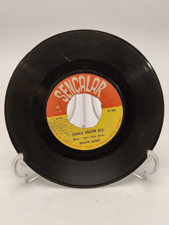 BEHİYE AKSOY GÖNÜL SEVGİNLE DOLU UNUTMAK MÜMKÜN DEĞİL-SENİNLE DÜŞTÜM DİLE 45 LİK YERLİ PLAK