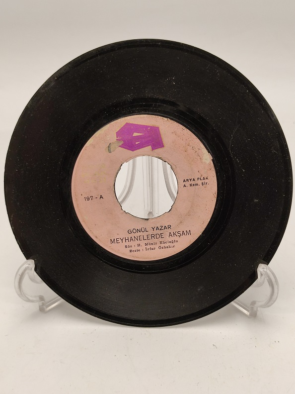 GÖNÜL YAZAR DALDI GÖNLÜM HAYALİNE-MEYHANELERDE AKŞAM 45 LİK PLAK