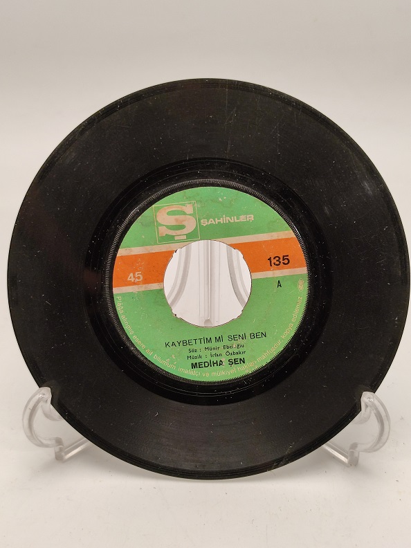 MEDİHA ŞEN KAYBETTİM Mİ SENİ BEN-DUDAKLARINDA ARZU 45 LİK PLAK