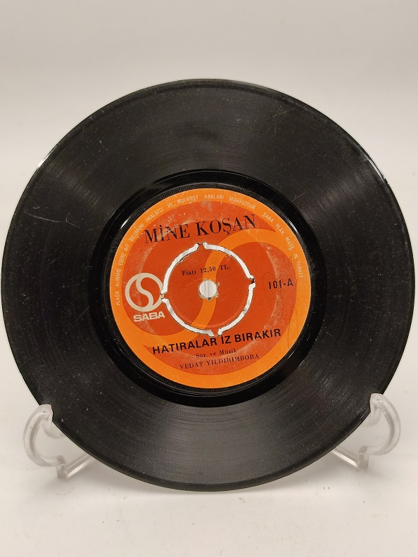 MİNE KOŞAN KARA VİCDANLI-HATIRALAR İZ BIRAKIR 45 LİK PLAK 