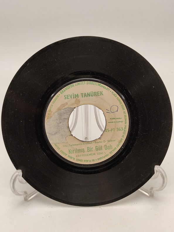 SEVİM TANÜREK HANÇERİ AŞKINLA EY YAR-KIRILMIŞ BİR GÜL GİBİ 45 LİK YERLİ PLAK