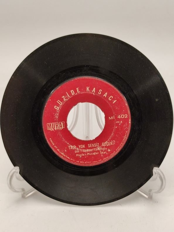 GÜZİDE KASACI TADI YOK SENSİZ GEÇEN-ÖYLE BİR SEVGİLİ BULDUMKİ 45 LİK PLAK
