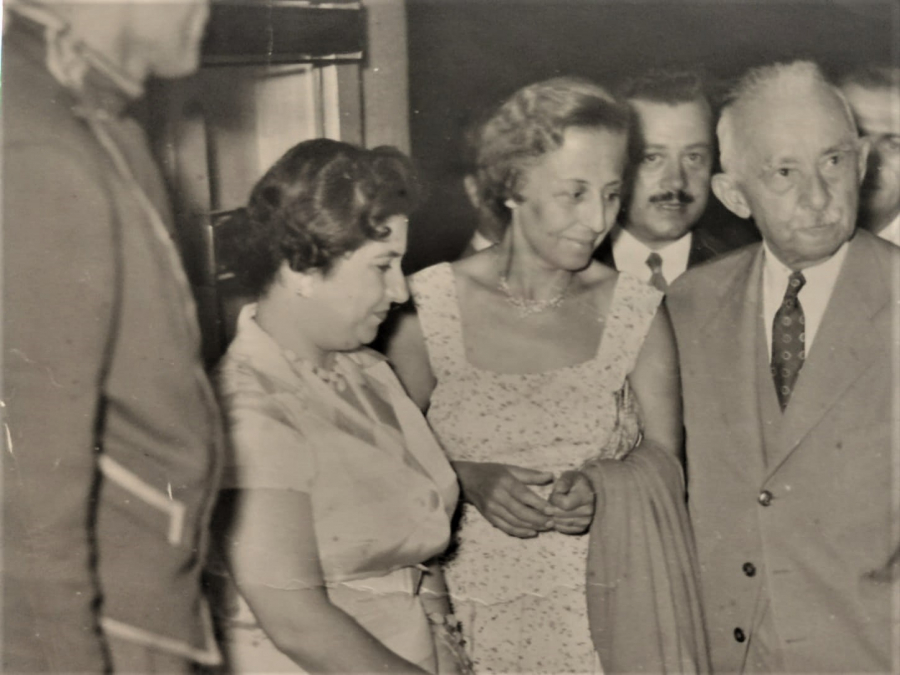 ATATÜRK ÜN SİLAH ARKADAŞI SN İSMET İNÖNÜ KADIN KOLLARININ ACILIŞ MERASİMİNDE ORJİNAL FOTOGRAF