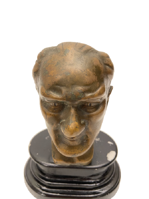 1950 BRONZ KAİDELİ  MUSTAFA KEMAL ATATÜRK BÜSTÜ MASA ÜZERİ İÇİN TASARLANMIŞ