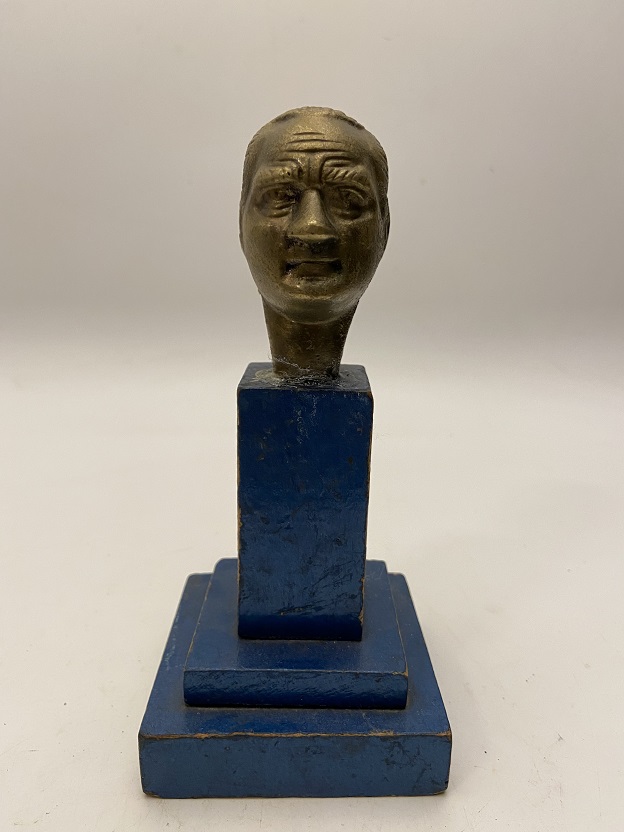 MUSTAFA KEMAL ATATÜRK BÜSTÜ AHSAP KAIDE UZERİNDE