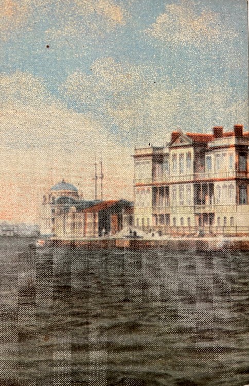 KENİZE MURAT SARAYDAN SÜRGÜNE KİTAP