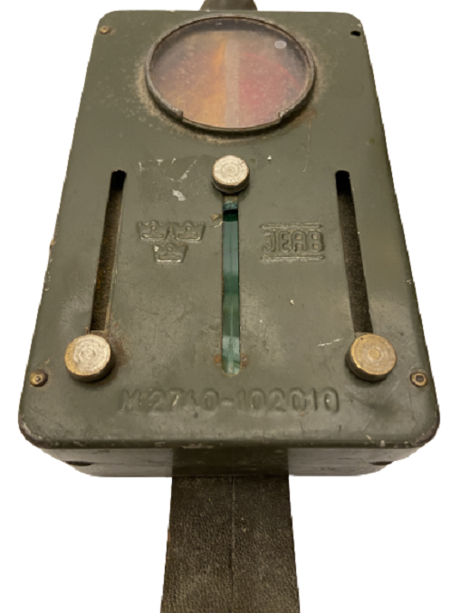 JEAB RENKLİ CAMLARI MEKANİK OLARAK ÜZERİNDEN DEİŞTİRİLEN BATARYALI TREN İŞÇİSİ YOL TALİMAT İŞARET FENERİ