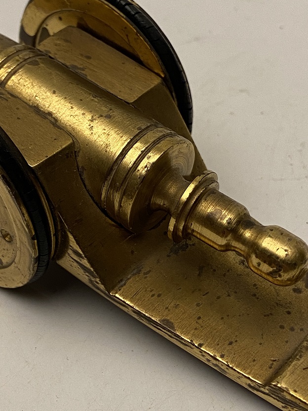 EL TESVİYE İŞİ PİRİNÇ SAVAŞ GEMİ GUVERTE TOPU 