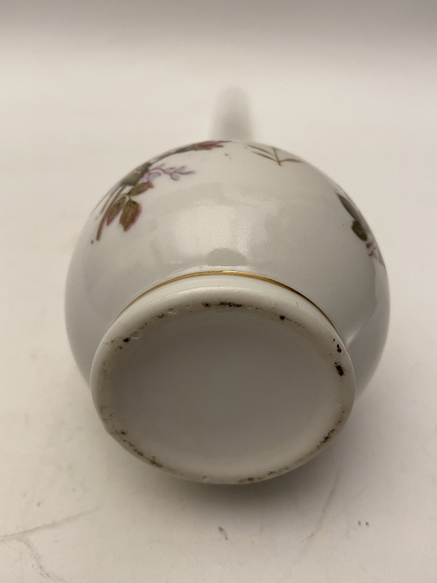 FRANSIZ PORSELEN DEPO  ÜZERİ BOYAMA RESİMLİ İNCE BOGAZ MAKİNE UZUN CAMLI BAŞ UCU  GAZ LAMBASI