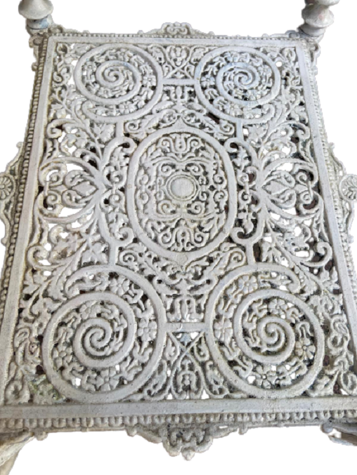 DÖKÜM 4 AYAKLI KOPLE ARNAVU İŞLEMELİ  BEYAZ BOYALI SOKÜLEBİLİNEN CİFT KAT YAN SEHBA