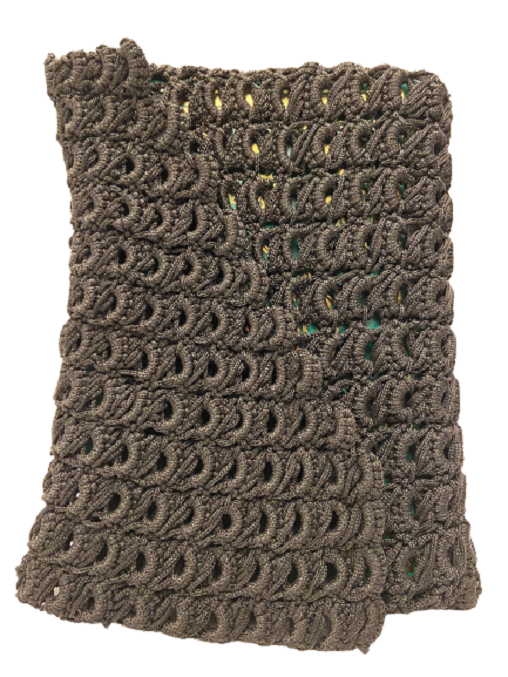 TIG İŞİ EL ÖRGÜSÜ KILIFLI MUSAF KABI İÇERSİNDE KURAN-I KERİM MEVCUTTUR 