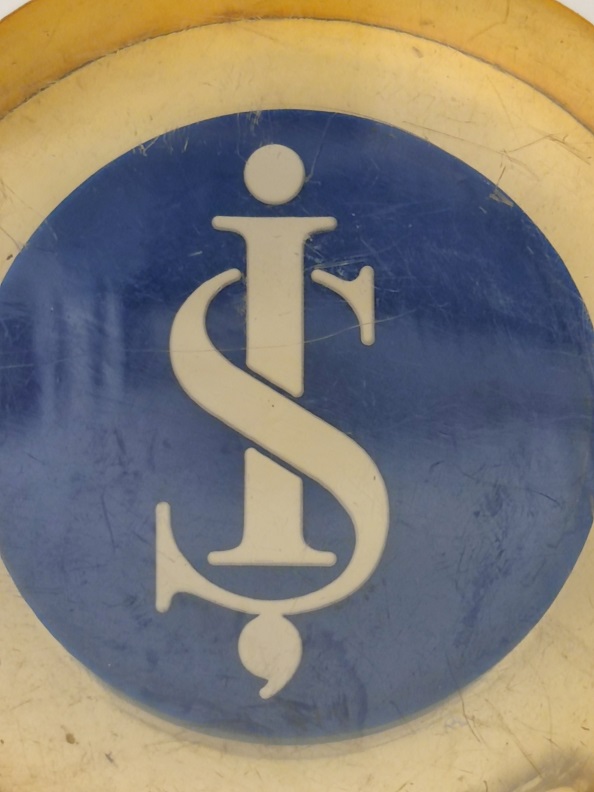 1970 TÜRKİYE İŞ BANKASI PARANIZIN İSTİKBALİNİZİN EMNİYETİDİR YAZILI KAĞIT MASA ÜZERİ AKRİLİK BANKA LEGOLU AĞIRLIĞI