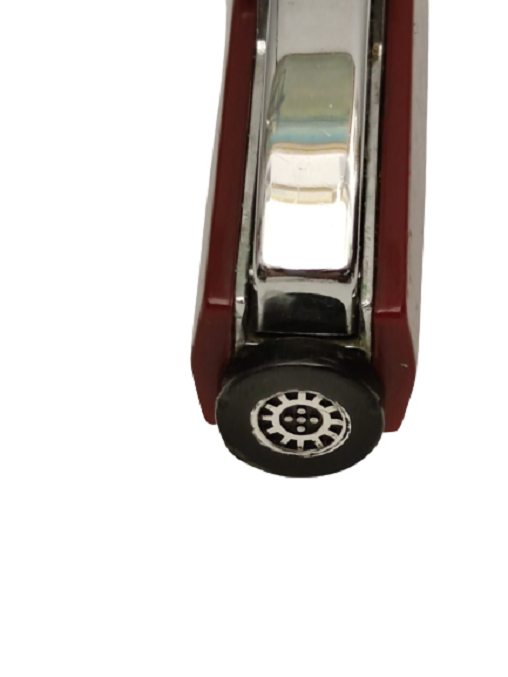 VINTAGE NİCE ROYAL CART LİGHTER GAZLI KIRMIZI ARABA  ŞEKLİNDE ÇAKMAK STEPNE KISMI CIKARILARAK GAZ BASILMAKTADIR