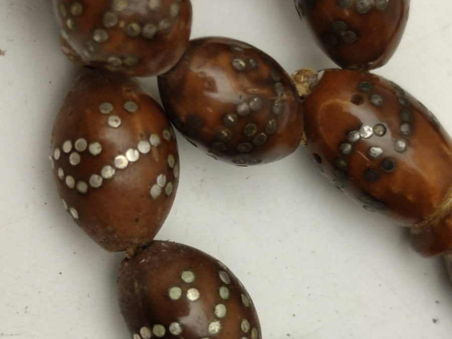 33 LÜK KUKA ÜZERİ GÜMÜŞ KAKMALI USTA EL İŞCİLİKLİ TESBİH