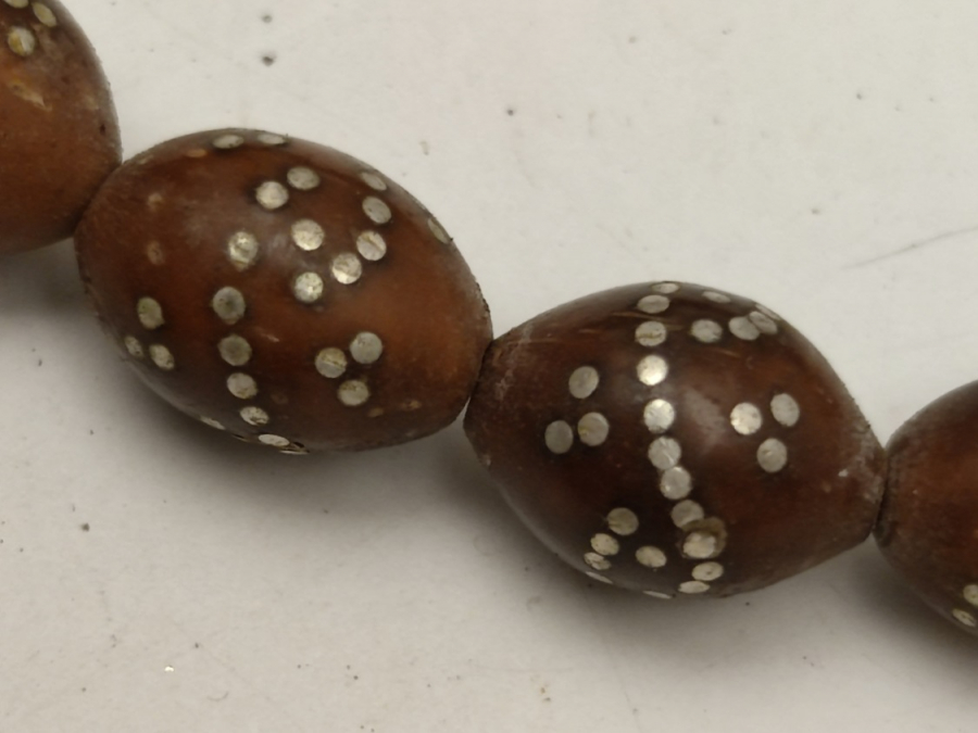 33 LÜK KUKA ÜZERİ GÜMÜŞ KAKMALI USTA EL İŞCİLİKLİ TESBİH