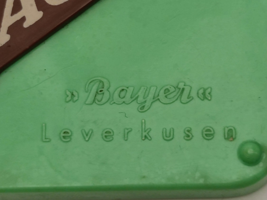 1960 BAYER LEVERKUSEN ASPIRIN İLAÇ KUTUSU CEPDE TAŞINAN 