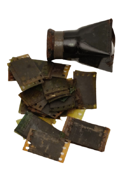 1950 TENEKE CAM MERCEKLİ 35 MM FİLM OKUMA BAKMA SEYRETME MERCEĞİ OYUNCAK