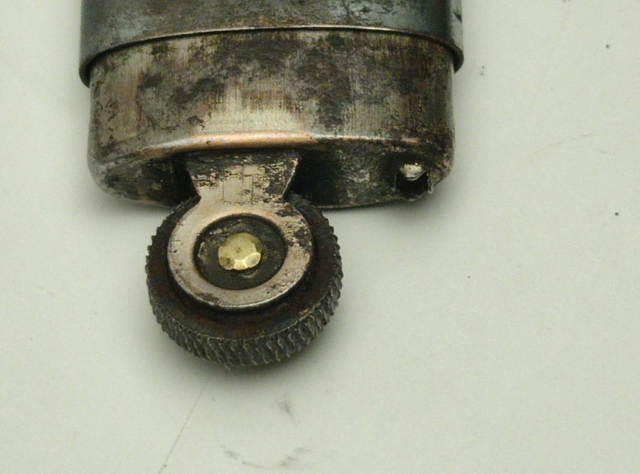 FONG YUON LİGHTER FACTORY 3 PARÇAYA AYRILABİLEN BENZİNLİ TAŞLI MEKANİK ÇAKMAK