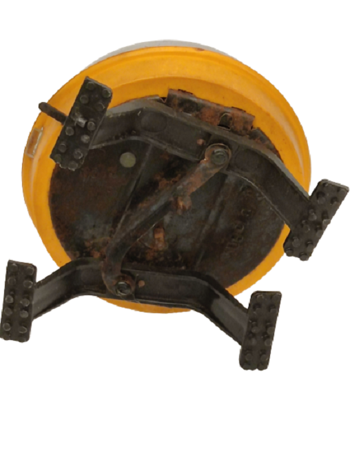 SSCB ESKİ SOVYET ZAMANI KURMALI TENEKE VE MİKA PLASTİK KARIŞIMI OYUNCAK FANUSLU AYAKLI UZAY ARACI