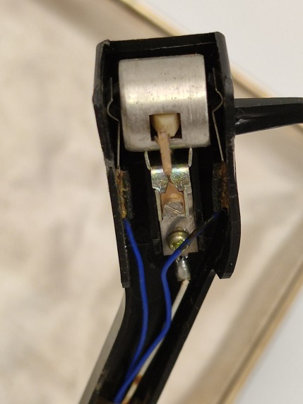 1960 SEYEHAT İCİN TASARLANMIŞ PİLLİ JAPON MALI 33 45 DEVİR PLAK CALAN CANTA ŞEKLİNDE MİNİ PİKAP