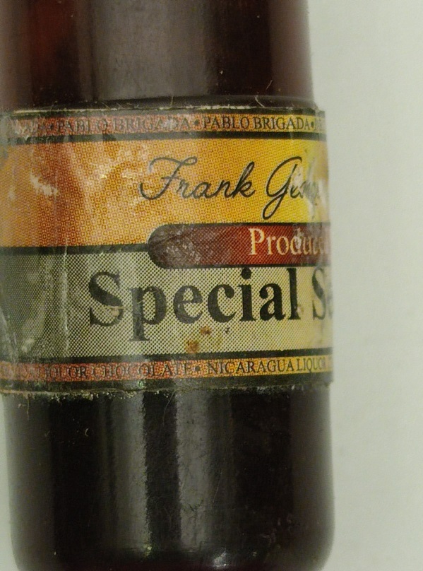 1950 BAKALİT KABINDA PABLO BRIGADA FRANK GEORGE SHAPOLİO SPECİAL SELECTİON NİKARAGUA LİKÖR ÇİKOLATASI