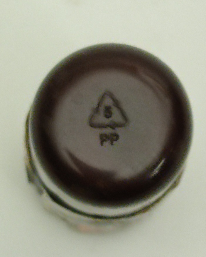 1950 BAKALİT KABINDA PABLO BRIGADA FRANK GEORGE SHAPOLİO SPECİAL SELECTİON NİKARAGUA LİKÖR ÇİKOLATASI