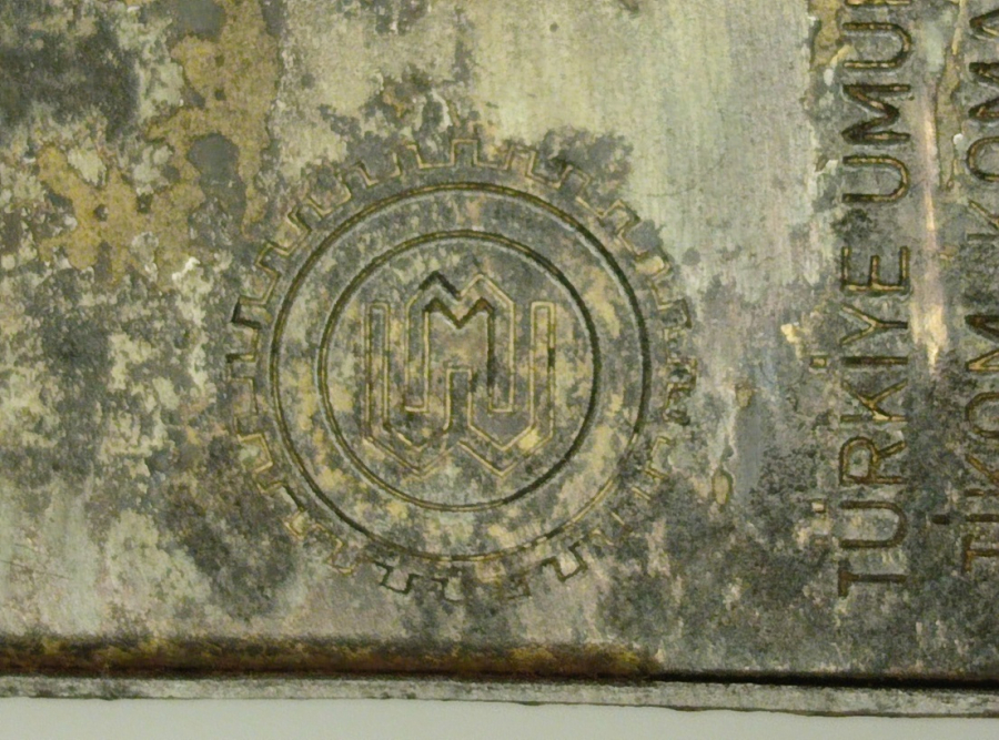 TÜRKİYE EMLAK KREDİ BANKASI MASA SAATİ MEKANİK KURMALI KUMBARA 