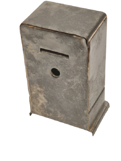 TÜRKİYE VAKIFLAR BANKASI KASA ŞEKLİNDE TASARLANMIŞ  METAL KUMBARA