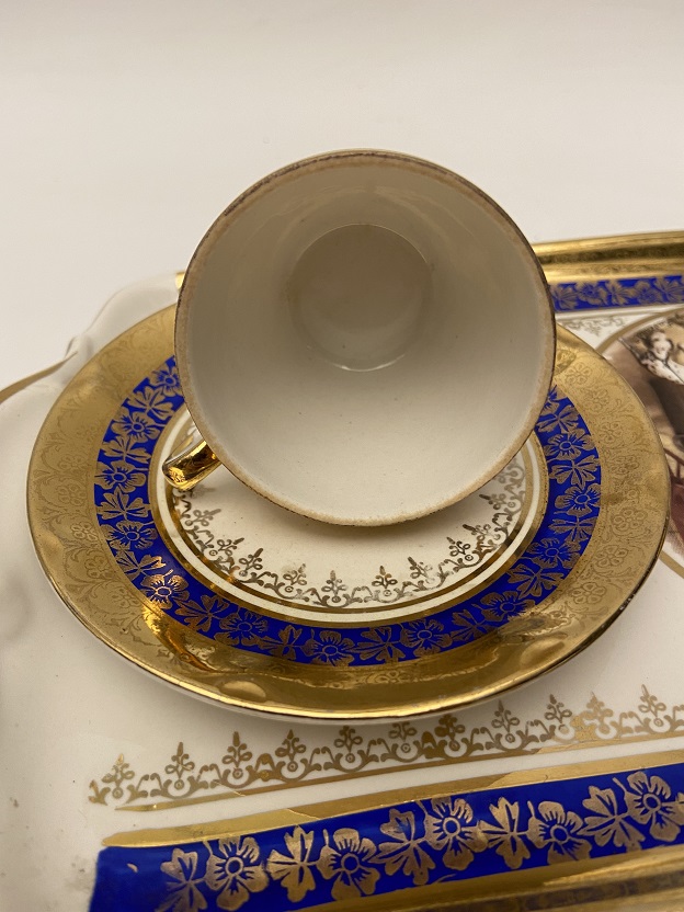 SÜMERBANK EL BOYAMA KENARLARI ALTIN CEKME YALDIZ PORSELEN ÇİFT KİŞİLİK KAHVE TAKIMI