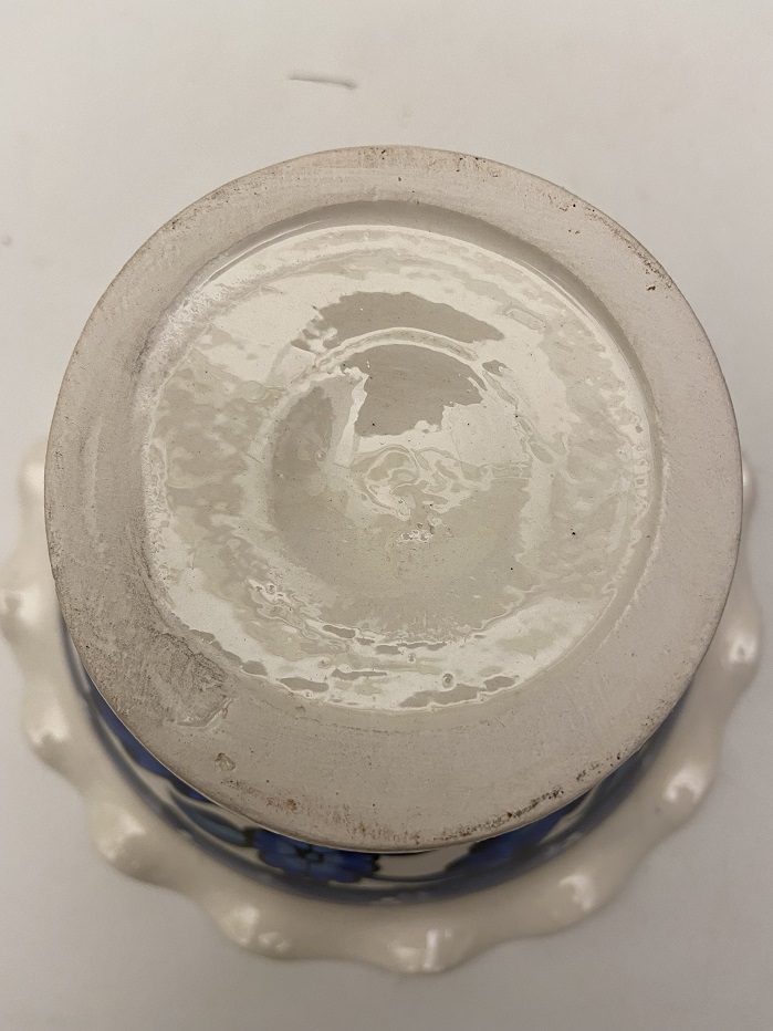 EL BOYAMA ÜZERİ VE İÇİ OSMANLI KARANFİL ÇİÇEK İŞLEMELİ KUTAHYA  KASE