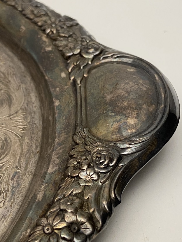 FIRANSIZ KULPLU GÜMÜŞ KAPLAMA ÜZERİ İŞLEMELİ GELİN KAHVE SUNUM SERVİS TEPSİSİ