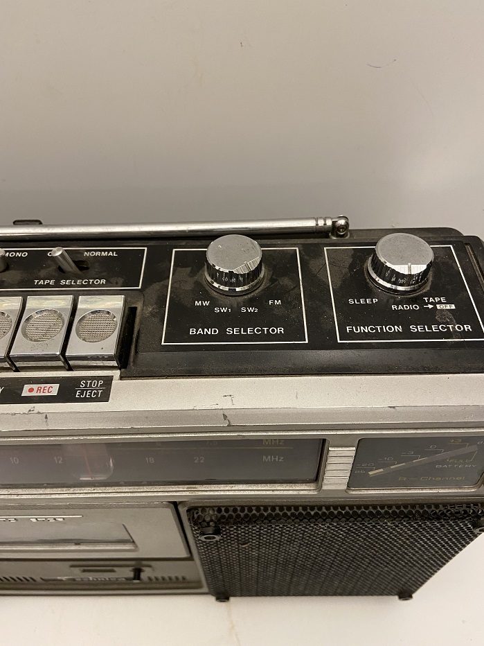 VİNTAGE TECHNİCA RC - 4J2DL KASET ÇALAR RADYO TEYP STEREO 