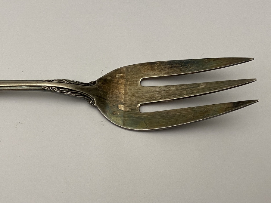 GROSVENOR LAUREATE GÜMÜŞ KAPLAMA İŞLEMELİ SERVİS KAŞIĞI VE SERVİS ÇATALI