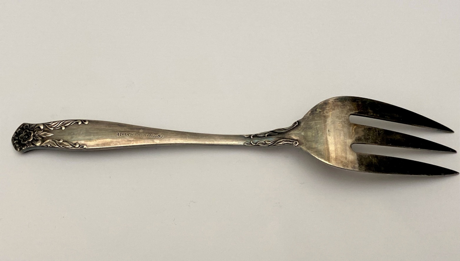 GROSVENOR LAUREATE GÜMÜŞ KAPLAMA İŞLEMELİ SERVİS KAŞIĞI VE SERVİS ÇATALI