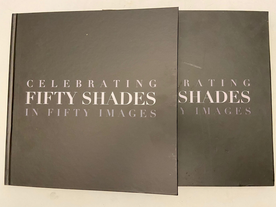 CELEBRATING FIFTY SHADES IN FIFTY IMAGES FOTOĞRAF ALBÜMÜ