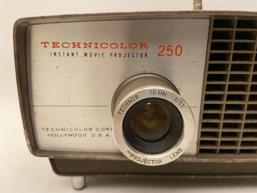  1967 USA AMERİKAN TECHNICOLOR 250 INSTANT MOVIE PROJECTOR VİNTAGE PROJEKSİYON KARTUŞ FİLM SİNEMA MAKİNESİ 