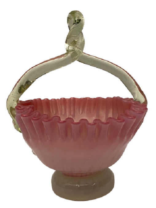 FIRANSIZ TAMAMI EL İŞÇİLİĞİ ŞEKER PEMBESİ AŞAYA DOGRU BEYAZLAYAN  OPALİN KENARLAR FIRFIRLI KULPLU ŞEKERLİK