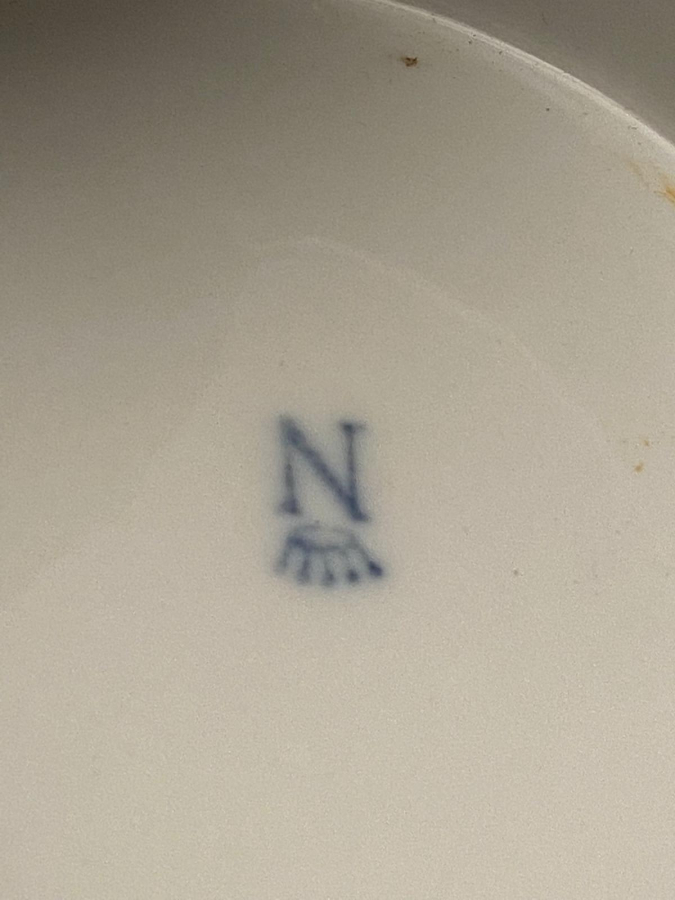 NAPOLİ PORSELEN DAMGALI BEYA PORSELEN KABARTMA İŞLEMELİ PAMUK KUTUSU 