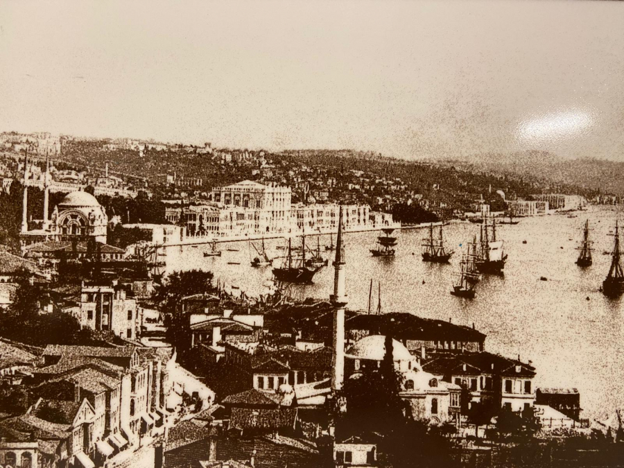 YURTBAY SERAMİK SİYAH BEYAZ SEPYA GÖRÜNÜM DOLMABAHÇE SARAYI TEMALI  SERAMİK