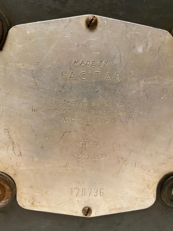 FACİT AB SWEDEN MOD C1 13 TUŞLU KOLLU CEVİRMELİ MEKANİK GİRİ BAKALİT TUŞLU METAL HESAP MAKİNASI SORUNSUZ
