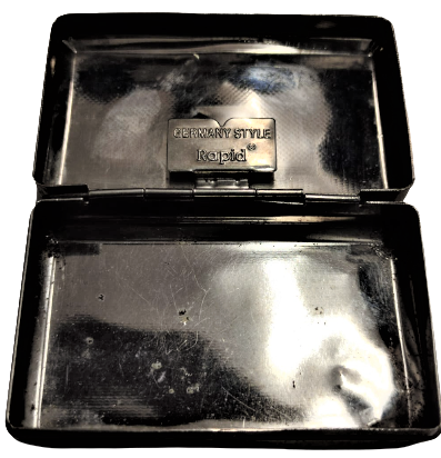 1941 GERMAN STYLE RAPİD  ALMAN  TABAKA 1. DUNYA ŞAVAŞI NAZİ DÖNEMİ METAL KAPAKLI TÜTÜN KUTU